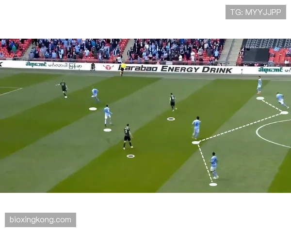 福登与穆西亚拉盘带能力对比：单兵突破与中场控球的效率差异